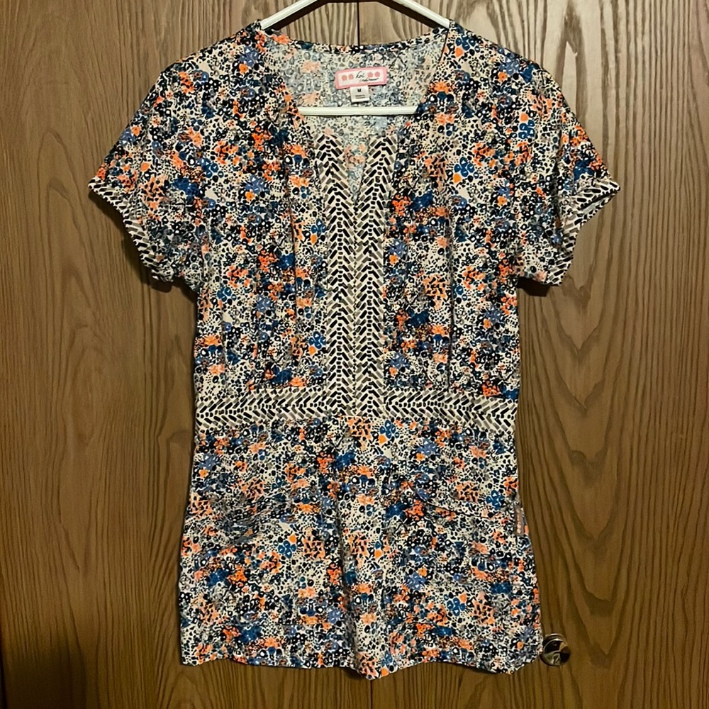 Koi Scrub Top. Size Medium.
